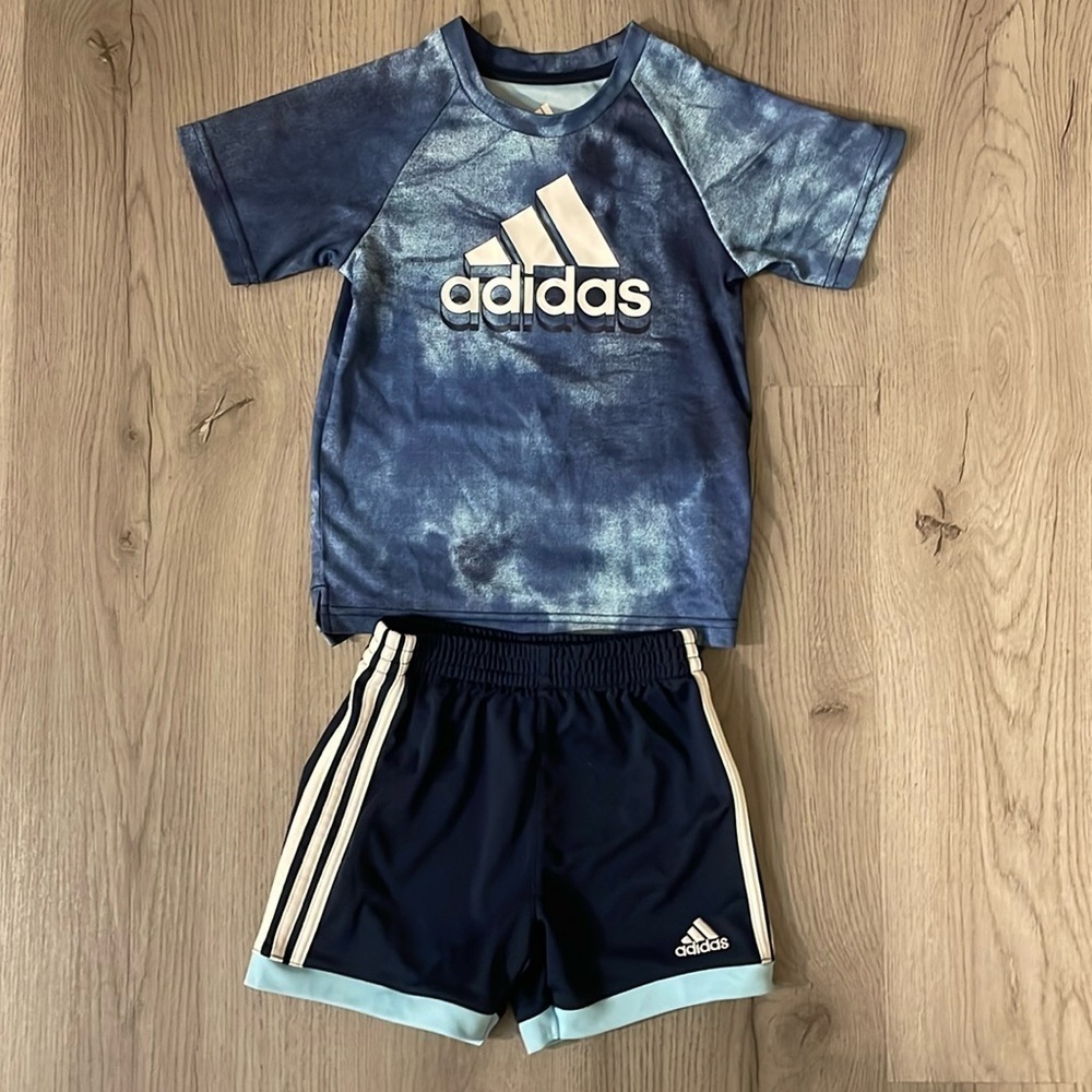 ADIDAS boys 24mths.